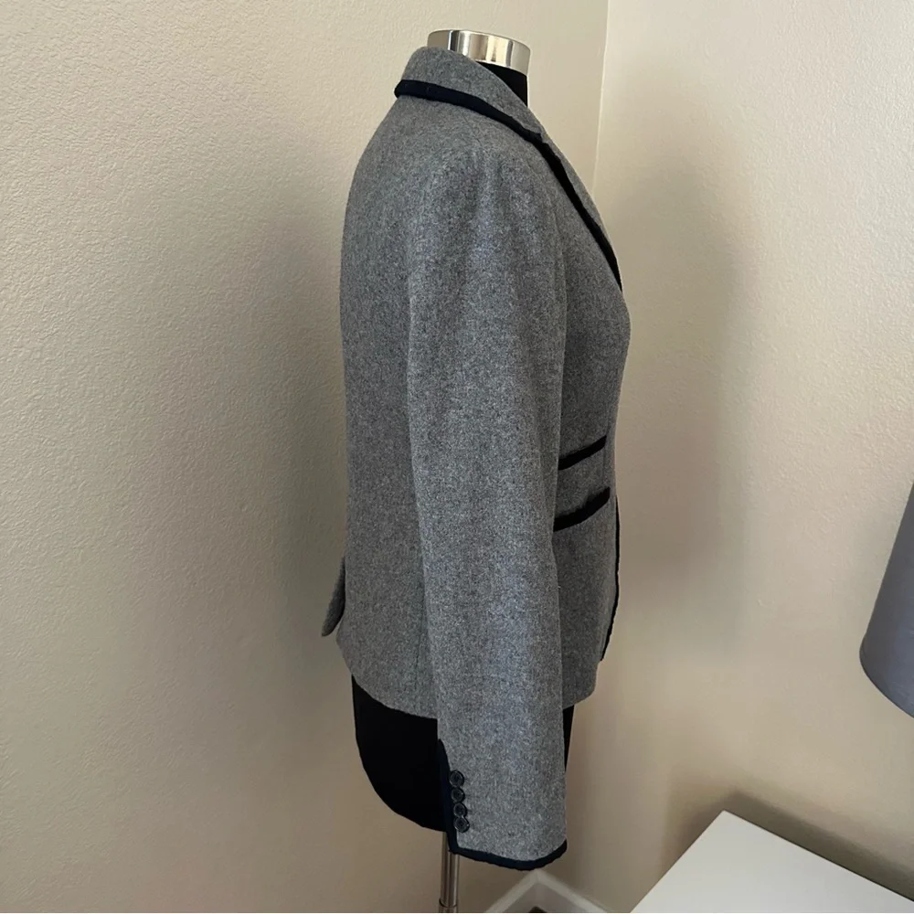 J. Crew Gray and Black Fitted Wool Blend Preppy Blazer Size 6